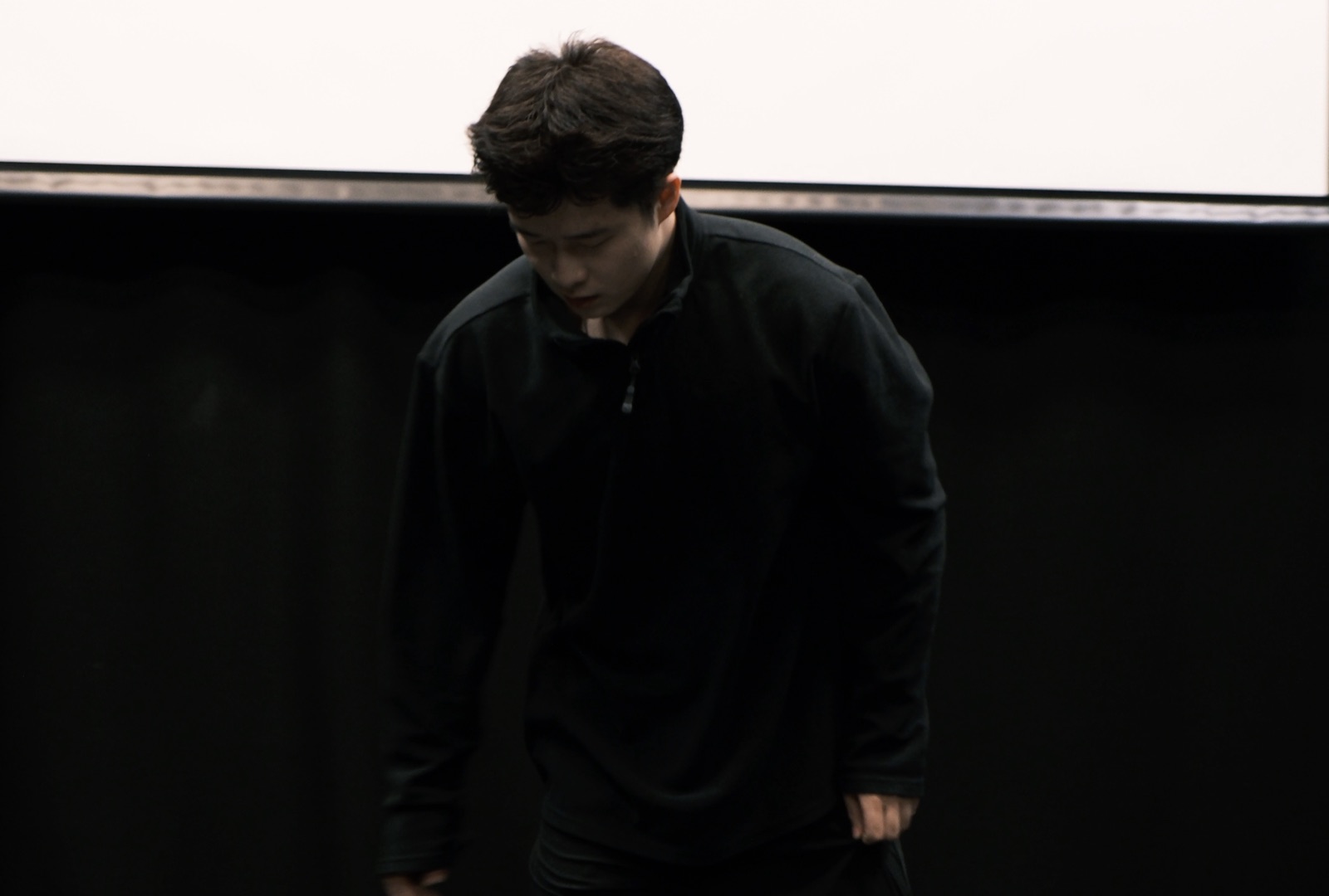 Zhenhao Wen during an Elegies rehearsal