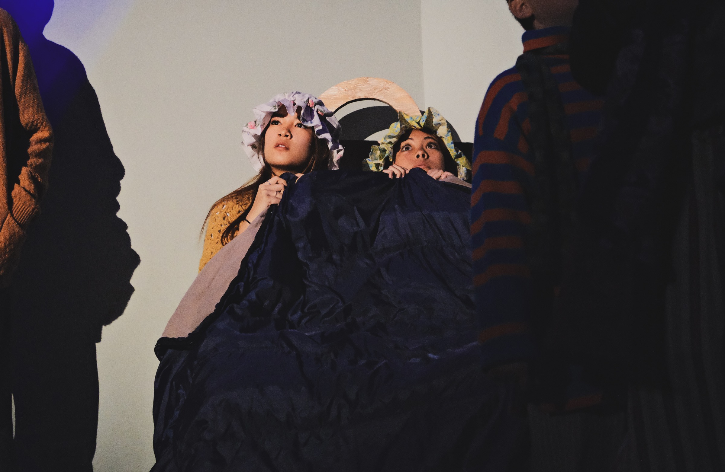 Grandmothers in the flying bed