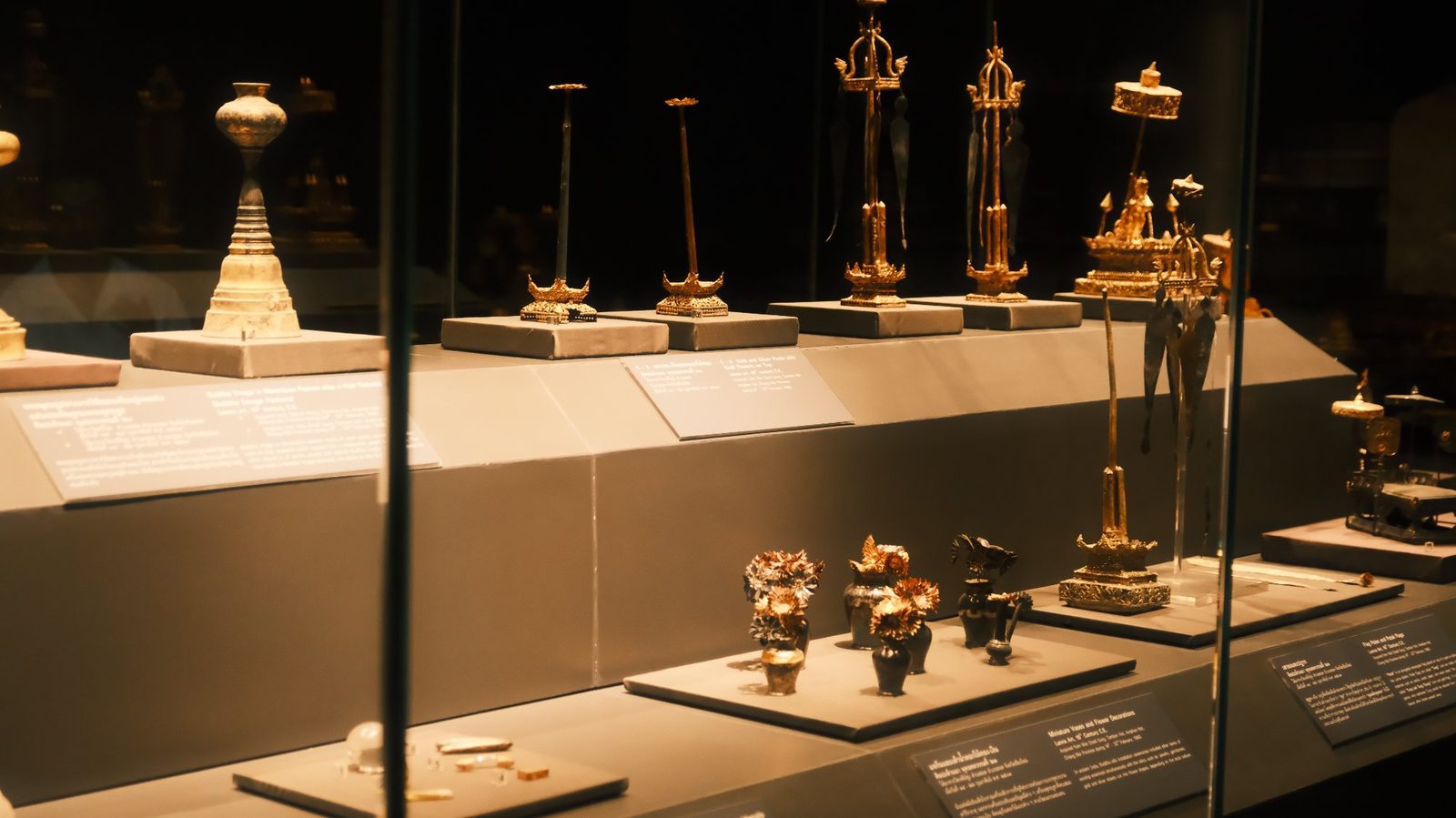 Gold artifacts
